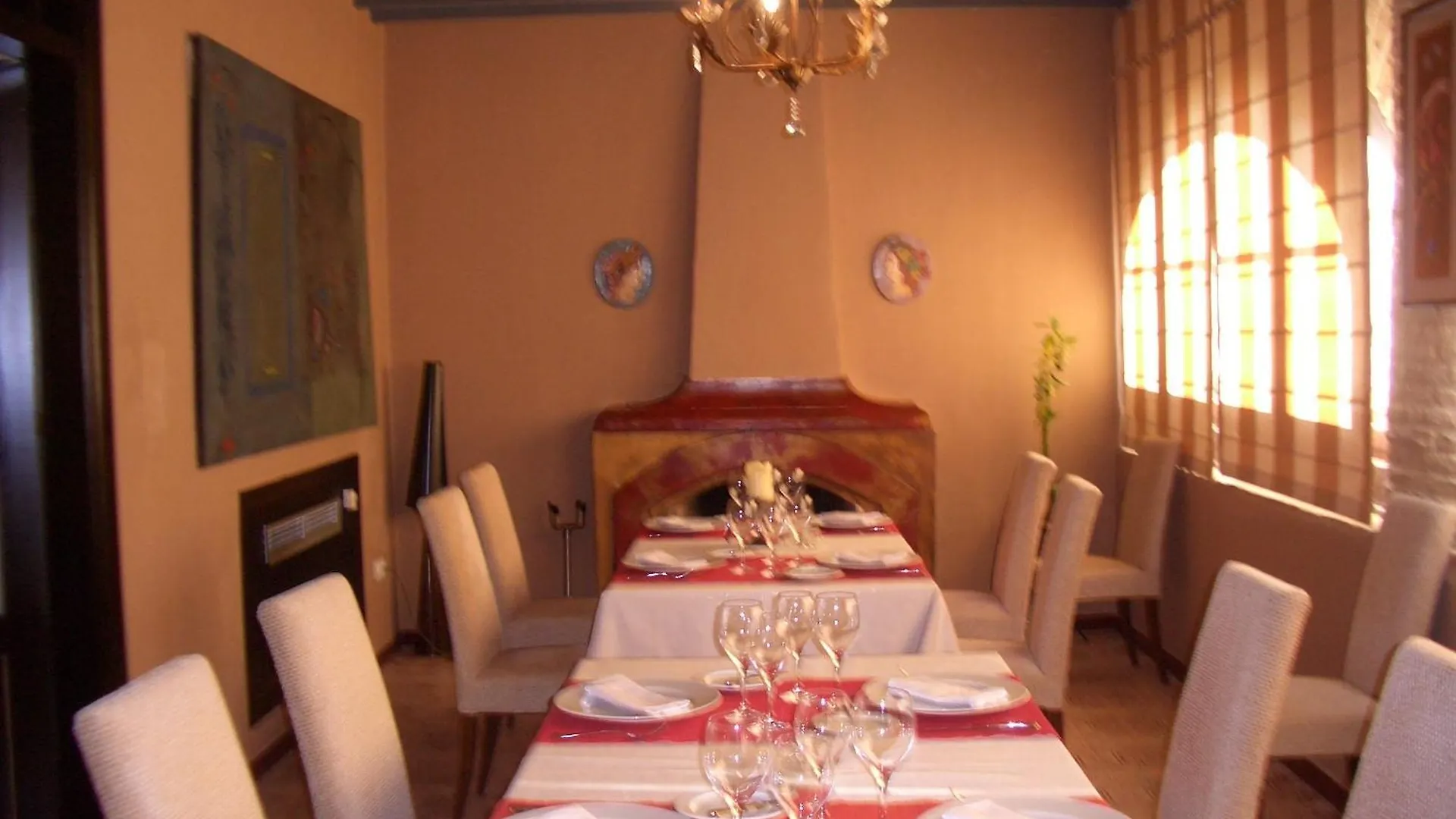 קרמונה Hacienda Los Jinetes
